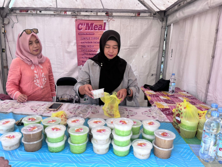 KUE TRADISONAL DI  MTQ VII KORPRI NASIONAL