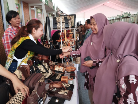 PASANG GELANG TRADISIONAL