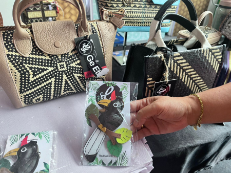 GANTUNGAN KUNCI MOTIF BURUNG TINGANG