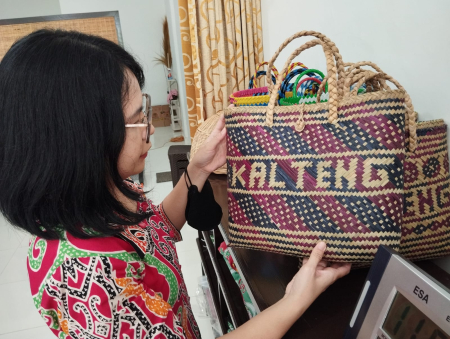 TAS PURUN KHAS KALTENG