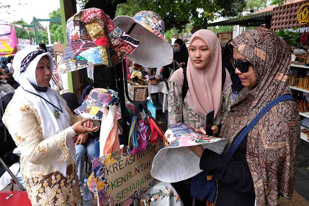 BAZAR UMKM SENI SOLO ART MARKET