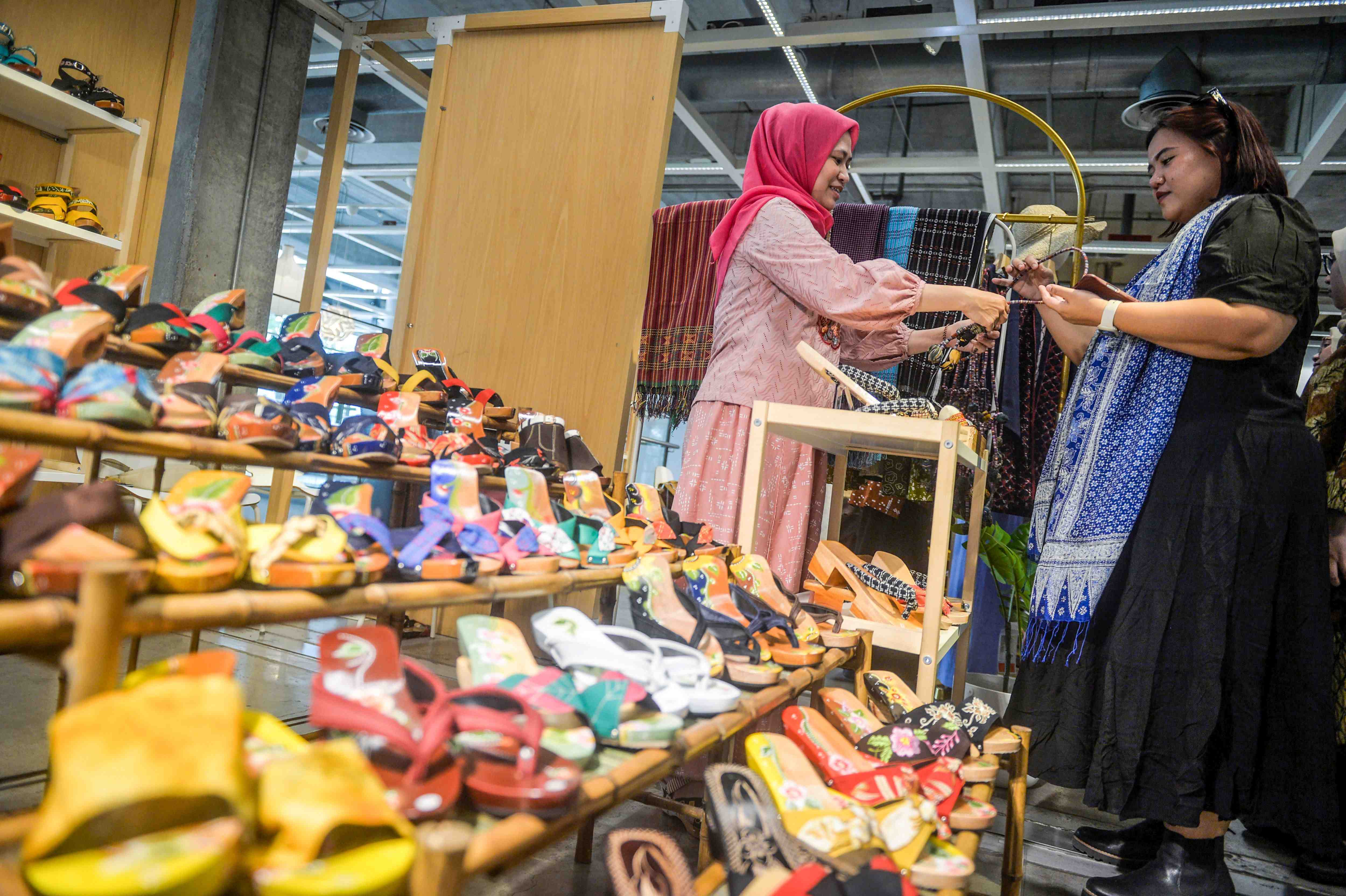 PERCEPATAN UMKM MASUK RITEL MODERN