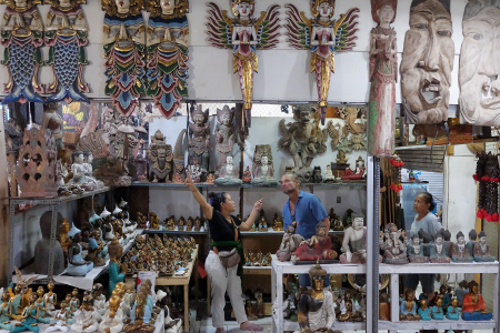 PERTUMBUHAN EKONOMI BALI SEPANJANG TAHUN 2025