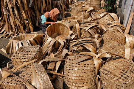 PRODUKSI KERANJANG TEMBAKAU