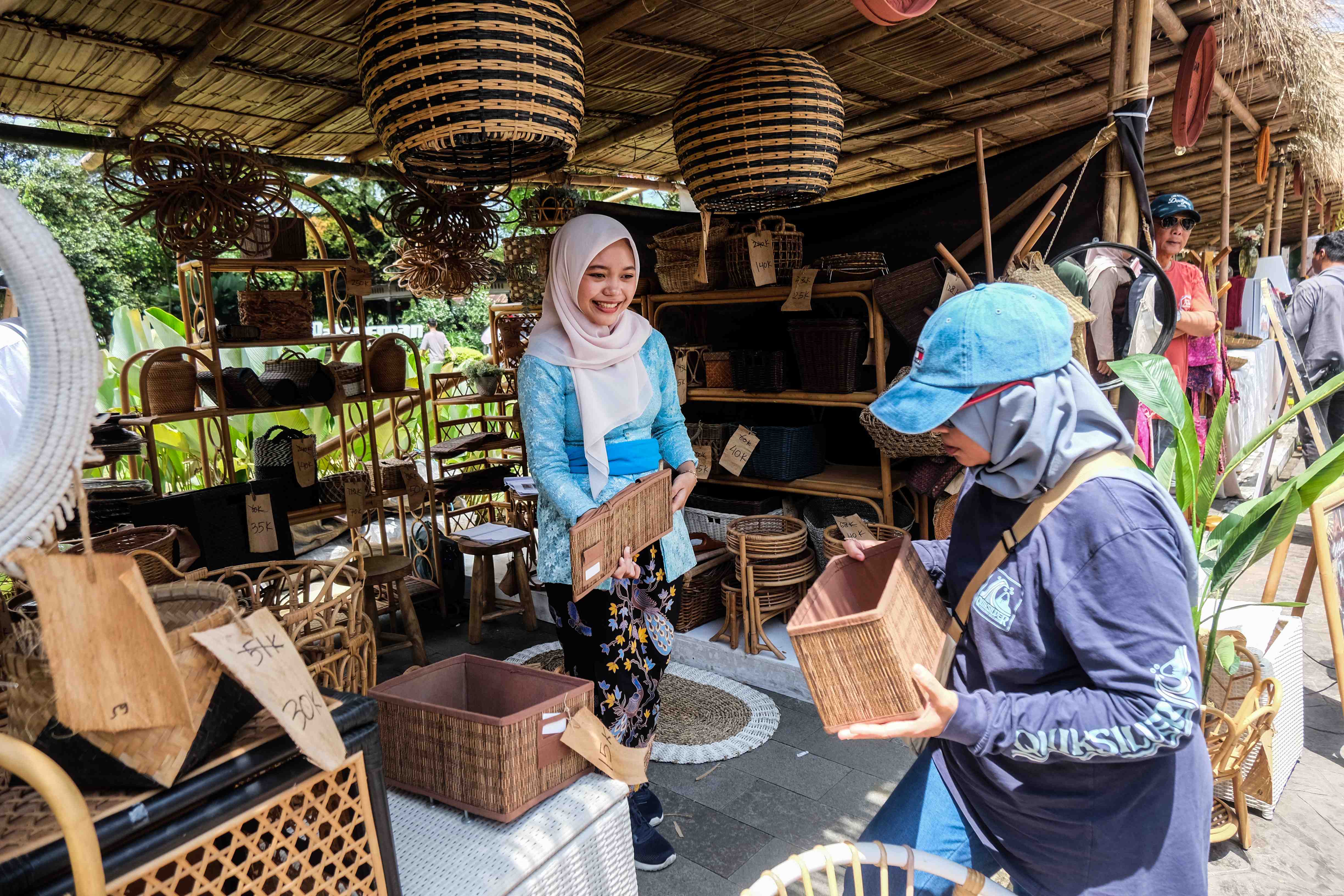 WISATA UMKM PASAR PASARAN DI SOLO
