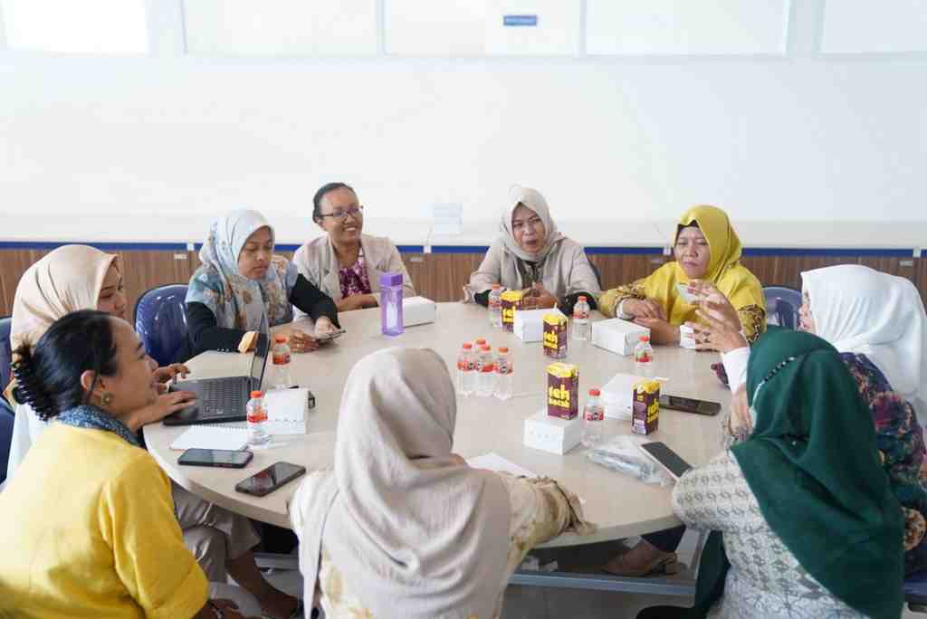 URUN REMBUG PERAJIN KRIYA DAN FESYEN 