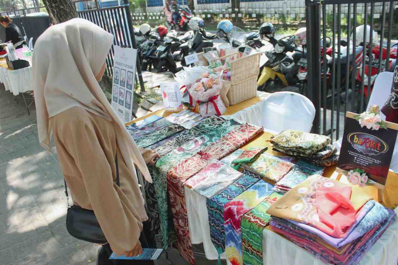  LIHAT KAIN SASIRANGAN