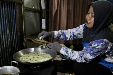 POTONG PISANG