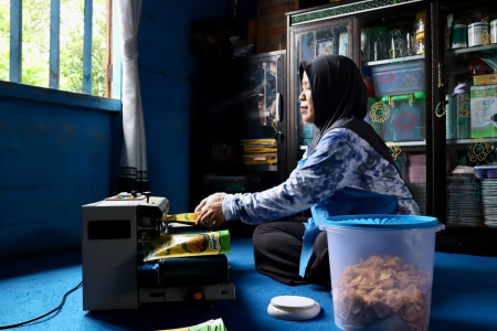 KEMAS KERIPIK PISANG