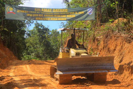 PEMBUKAAN JALAN DESA