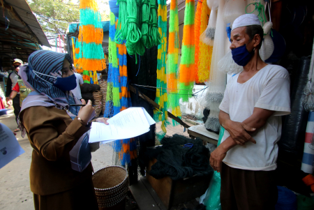 SOSIALISASI INFORMASI DAN EDUKASI COVID-19