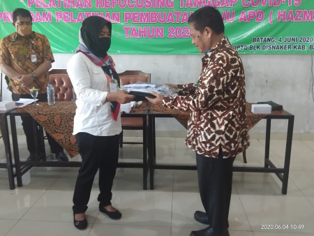  CINDERAMATA PESERTA PELATIHAN PEMBUAT APD
