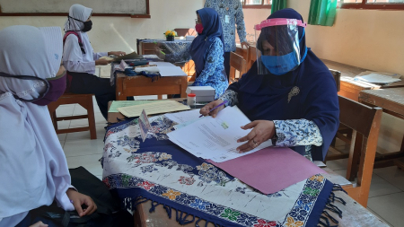 PERIKSA BERKAS PPDB