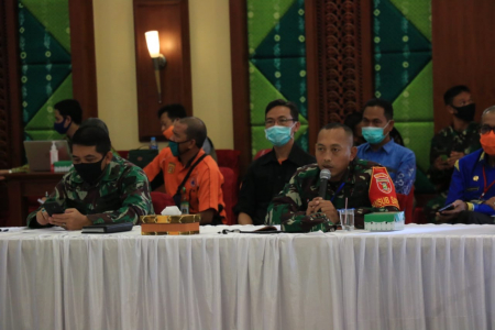 PEMBASAHAN LAHAN DAN BUAT SALURAN AIR