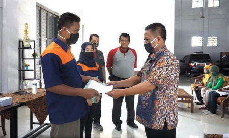 BERIKAN SERTIFIKAT PELATIHAN