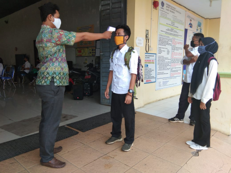 PERIKSA  SUHU TUBUH