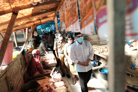 KUNJUNGI PASAR TRADISIONAL