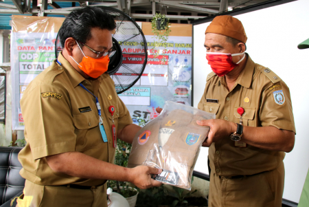 SERAHKAN ROMPI KAMPUNG TANGGUH BANUA