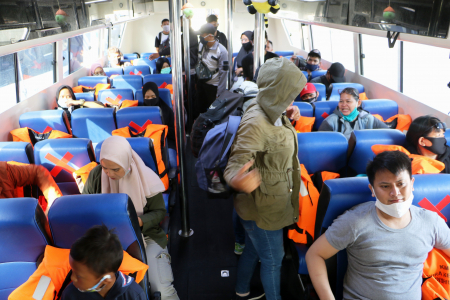 PELABUHAN PENYEBERANGAN KALI ADEM KEMBALI BEROPERASI