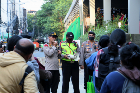 HARI PERTAMA PERKANTORAN BEROPERASI
