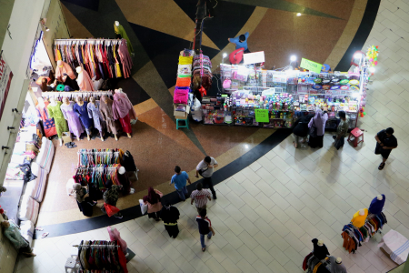PASAR TANAH ABANG KEMBALI BEROPERASI