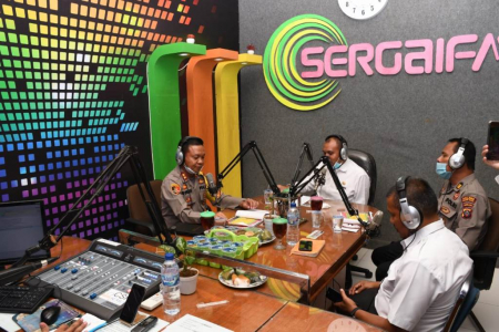 TALKSHOW KAMTIBMAS KONDUSIF MASYARAKAT PRODUKTIF