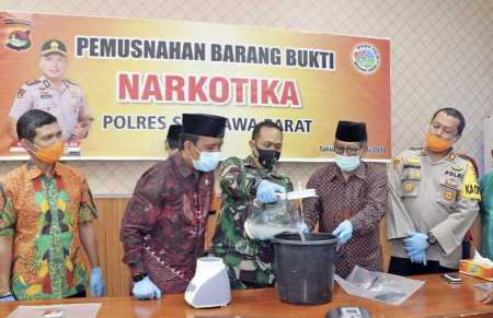 MUSNAHKAN BARANG BUKTI NARKOBA