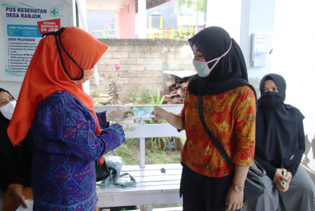 PEMBAGIAN ALAT KONTRASEPSI