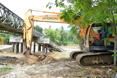 PEMBANGUNAN JEMBATAN DARURAT