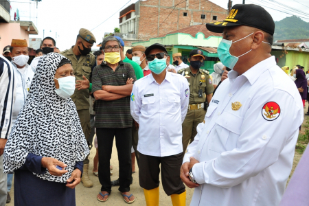 TERIMA KELUHAN WARGA