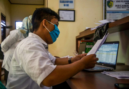 VERIFIKASI DATA CALON PENERIMA  BANTUAN SOSIAL
