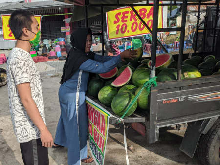  BUAH SEMANGKA TANPA BIJI