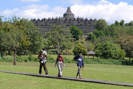 DESTINASI SUPER PRIORITAS BOROBUDUR