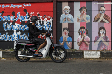 MURAL KAMPANYE PENGGUNAAN MASKER