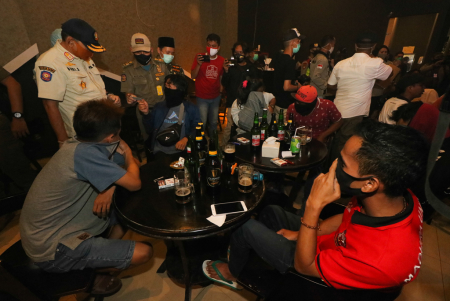 OPERASI PENERAPAN PROTOKOL KESEHATAN TEMPAT HIBURAN MALAM
