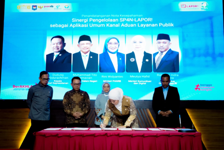 PENANDATANGANAN NOTA KESEPAHAMAN SP4N-LAPOR!