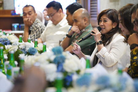 MENKOMDIGI BUKA PUASA BERSAMA PEMRED