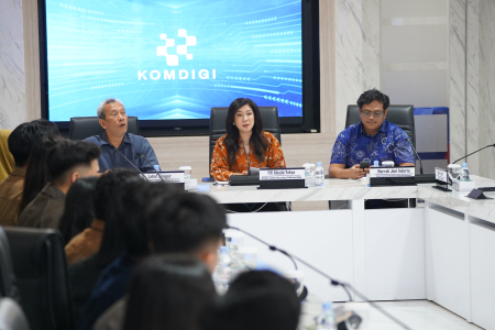 PEMBEKALAN LITERASI DIGITAL BAGI ABANG NONE