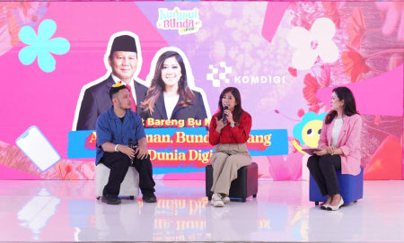 MENKOMDIGI DORONG LITERASI DIGITAL KELUARGA