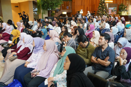 TALKSHOW BANGUN RUANG DIGITAL RAMAH ANAK