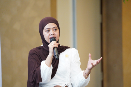 TALKSHOW BANGUN RUANG DIGITAL RAMAH ANAK