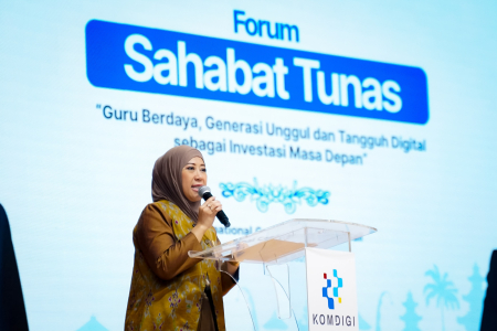 GURU PERKUAT PERLINDUNGAN ANAK DI RUANG DIGITAL