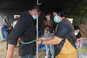 UKUR LINGKAR PERUT WARGA