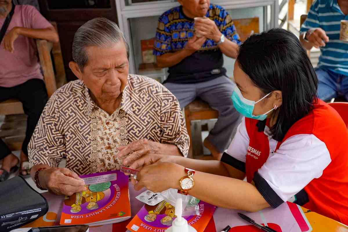 JELASKAN CARA PEMAKAIAN OBAT