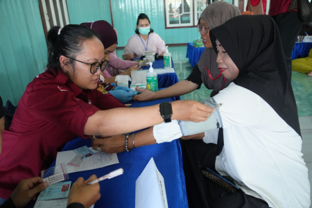 UKUR TEKANAN DARAH WARGA