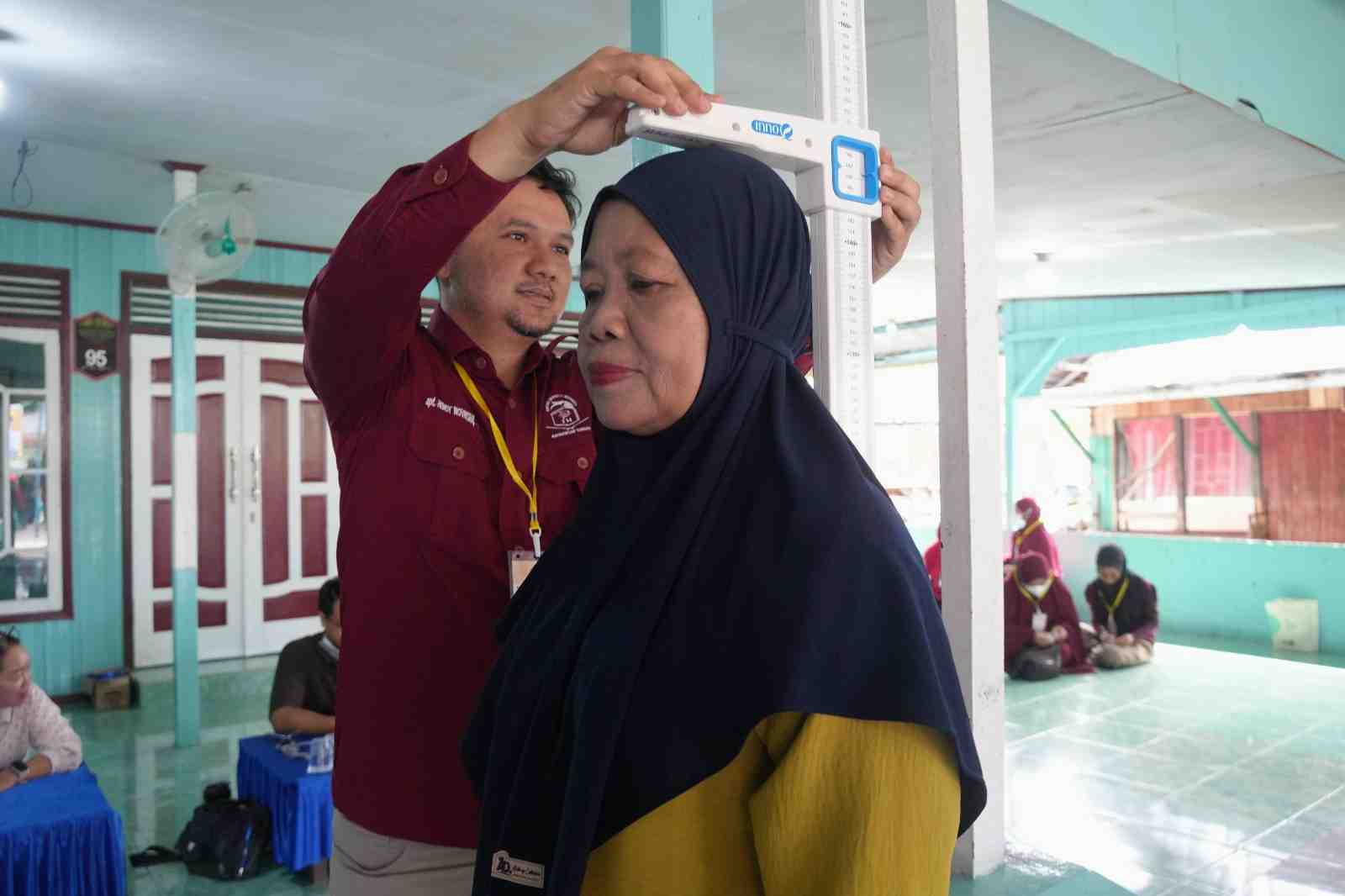 UKUR TINGGI BADAN WARGA