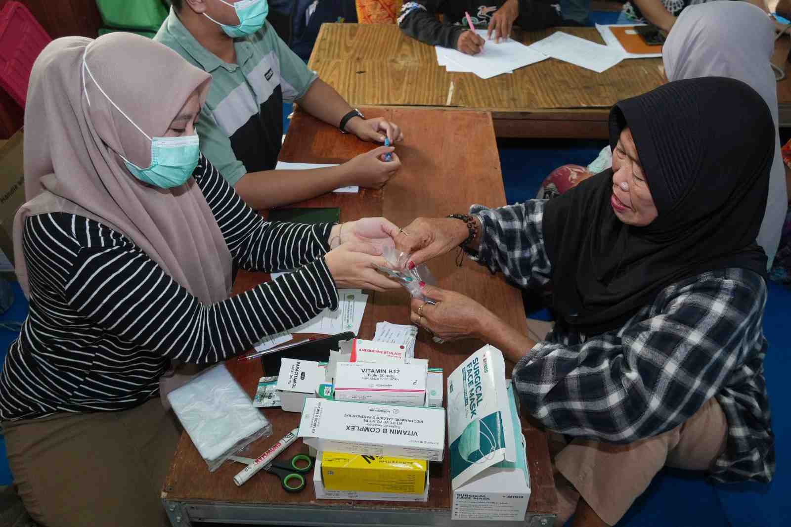 SERAHKAN OBAT-OBATAN