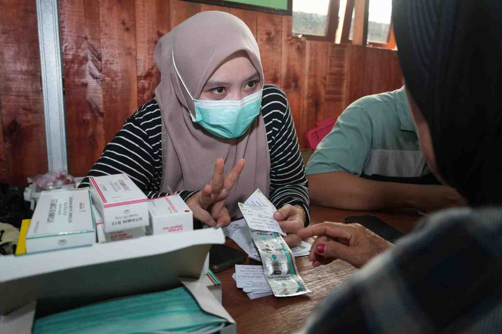 JELASKAN ATURAN MINUM OBAT