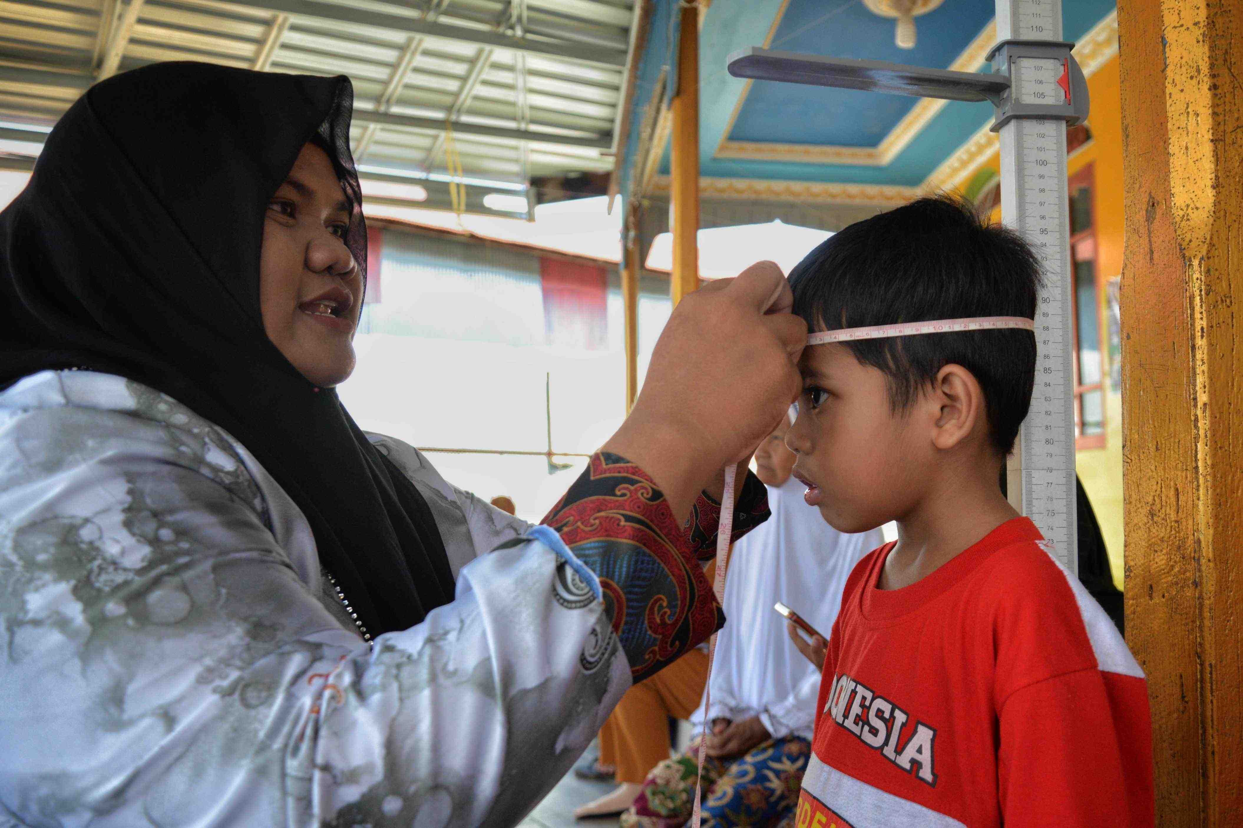 UKUR LINGKAR KEPALA ANAK 