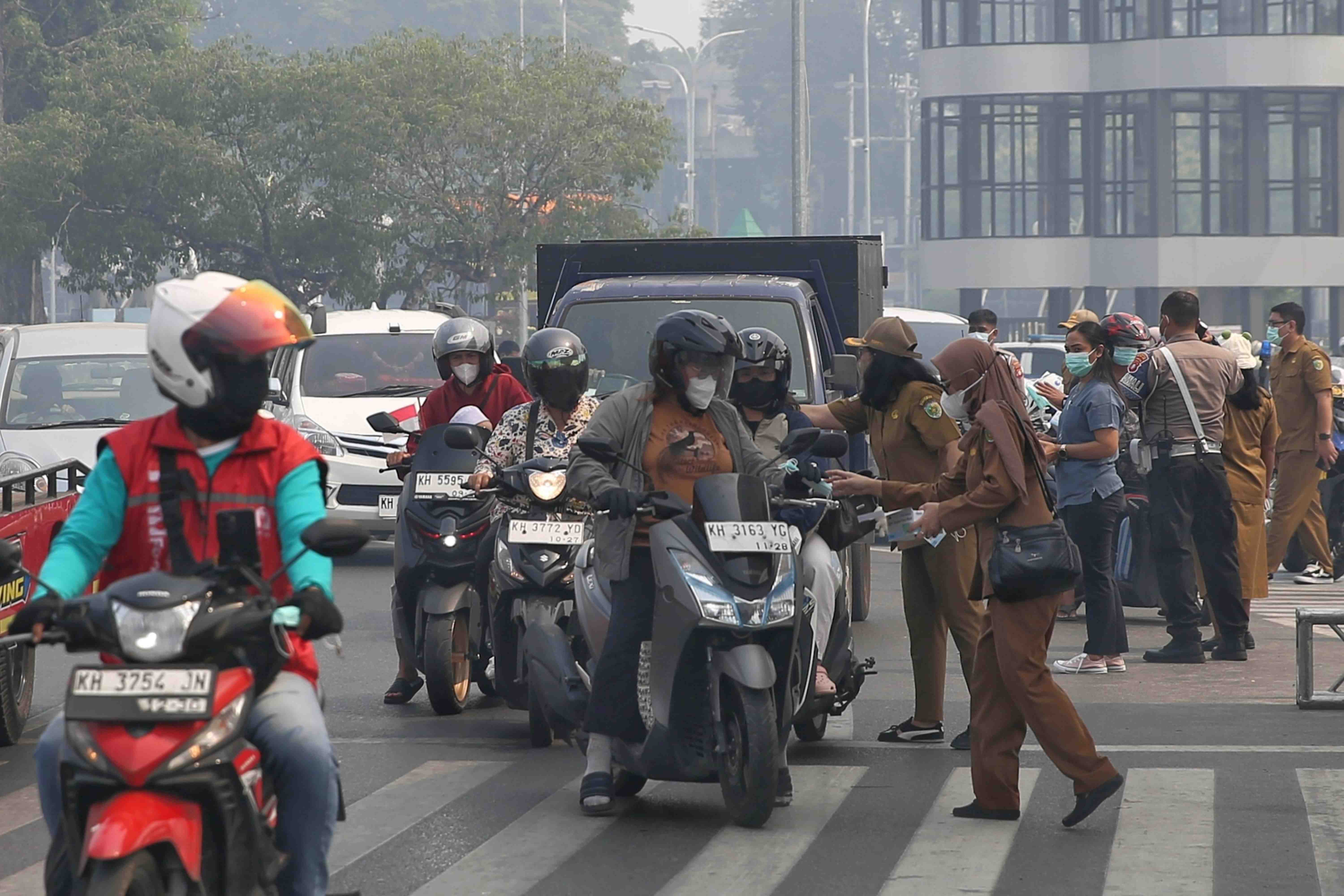 BAGIKAN MASKER